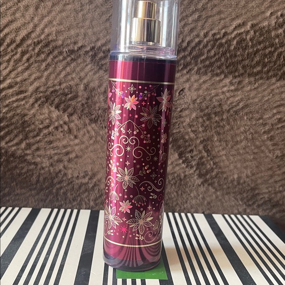 Bath & Body Works Raspberry Sugar Mist - Deep Pink - Picture 2 of 3